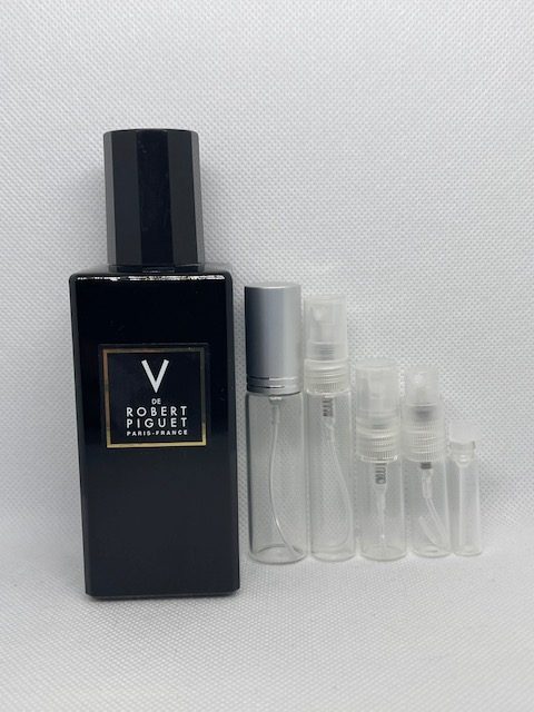 Visa by Robert Piguet